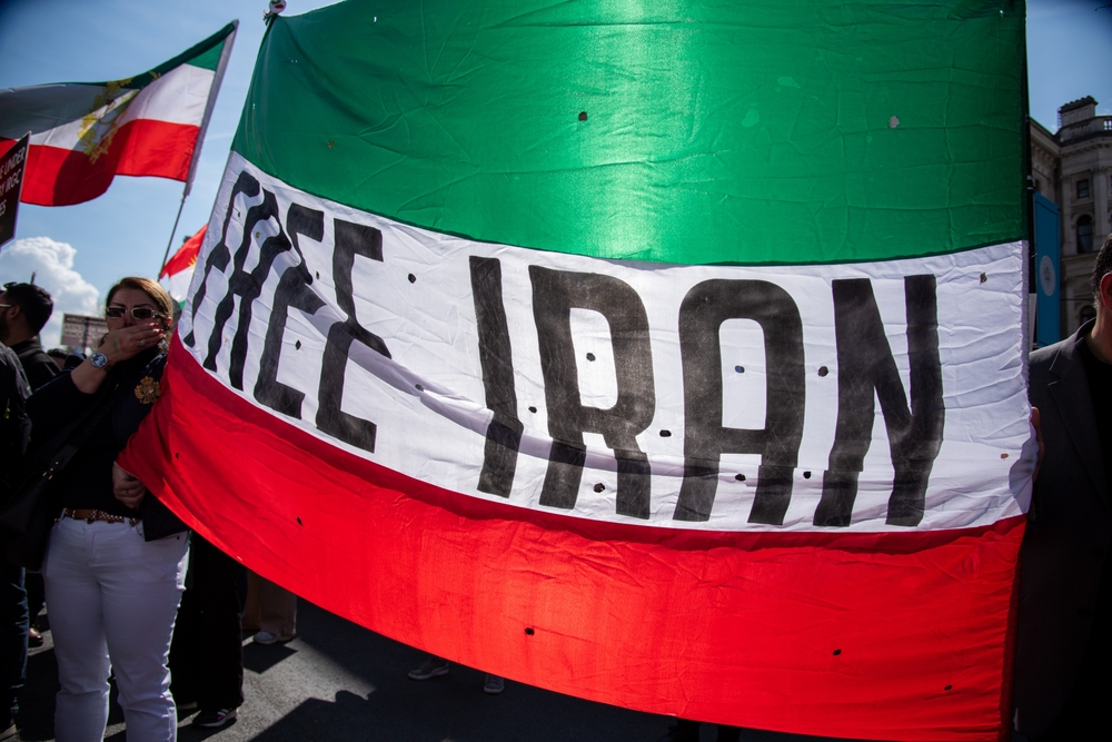 iran:-gewalt-eskaliert-–-berichte-über-tausende-todesopfer
